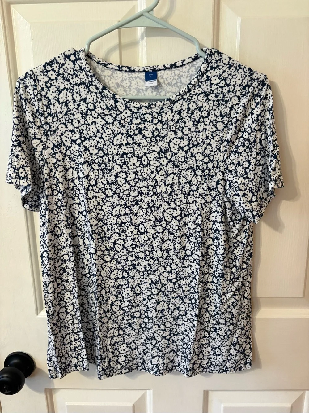 Old Navy Floral Luxe Top